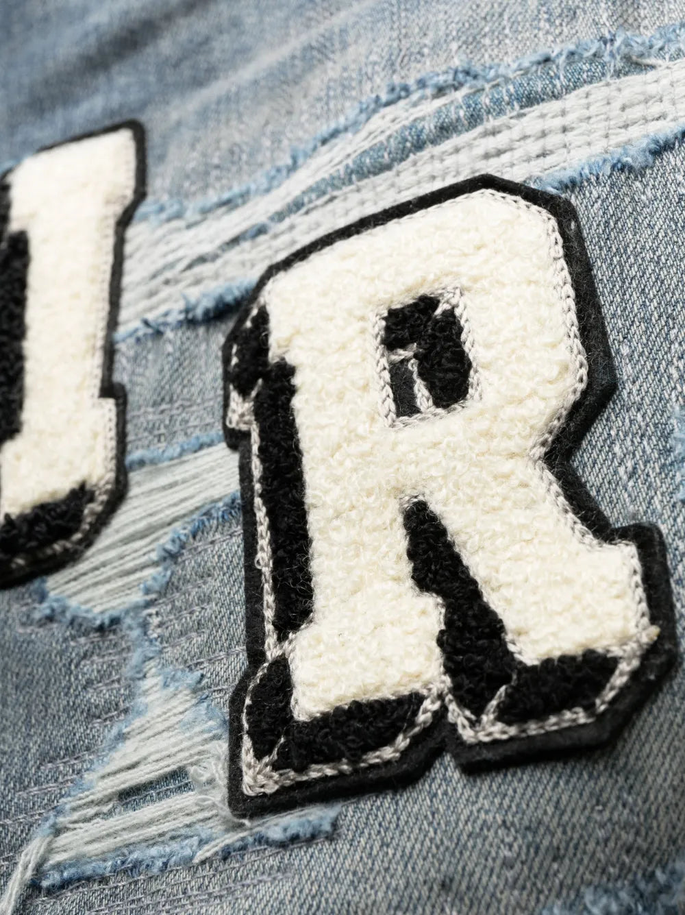 AMIRI APPLIQUÉD LOGO JEANS-blue